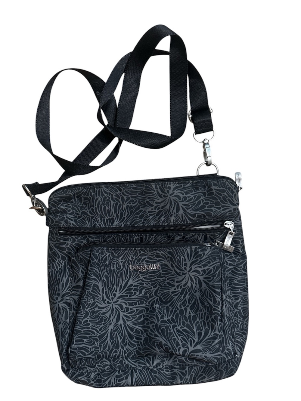 Baggallini Black Floral-Print Crossbody Bag